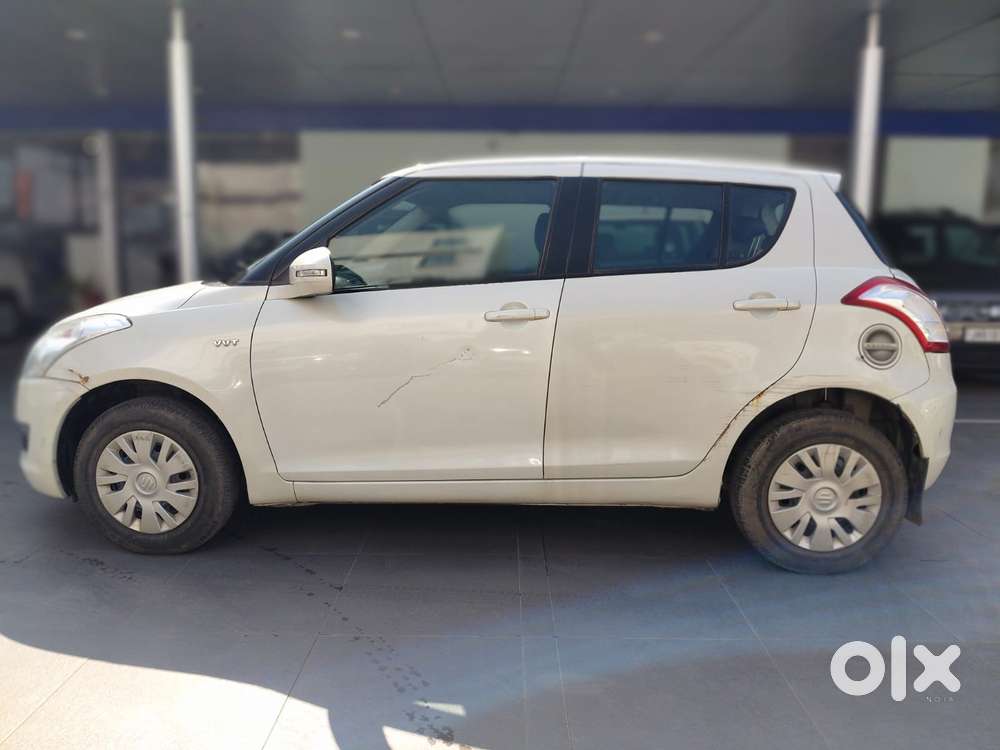 Maruti Suzuki Swift Vxi Optional, 2013, Petrol