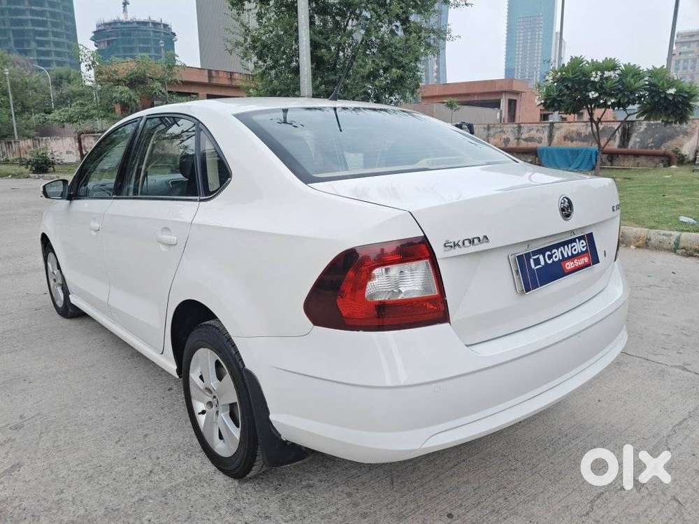 Skoda Rapid 1.0 Tsi Automatic, 2021, Petrol