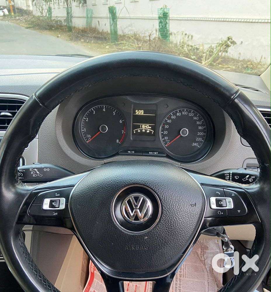 Volkswagen Vento 1.2l Tsi Highline Plus At Petrol, 2017, Petrol