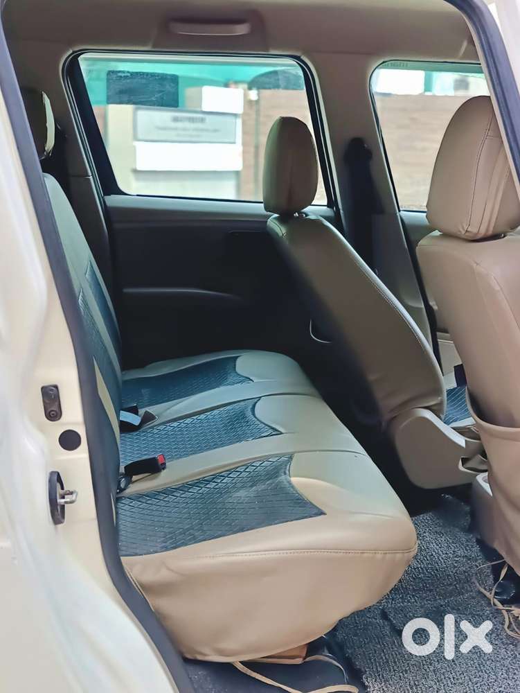 Mahindra Tuv 300 T4 Plus, 2019, Diesel