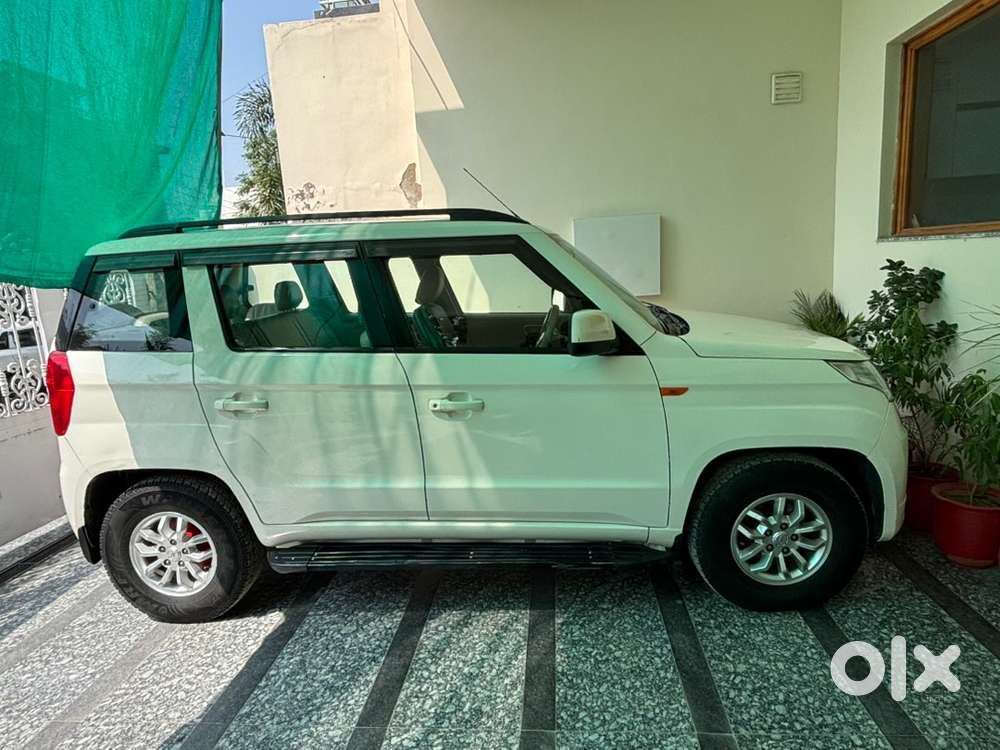 Mahindra Tuv 300 2018