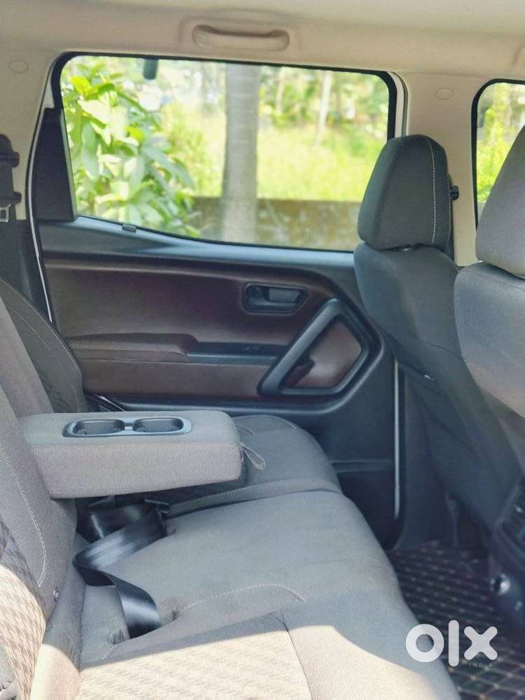 Mahindra Scorpio N Z4 Diesel At 2wd 7 Str, 2024, Diesel