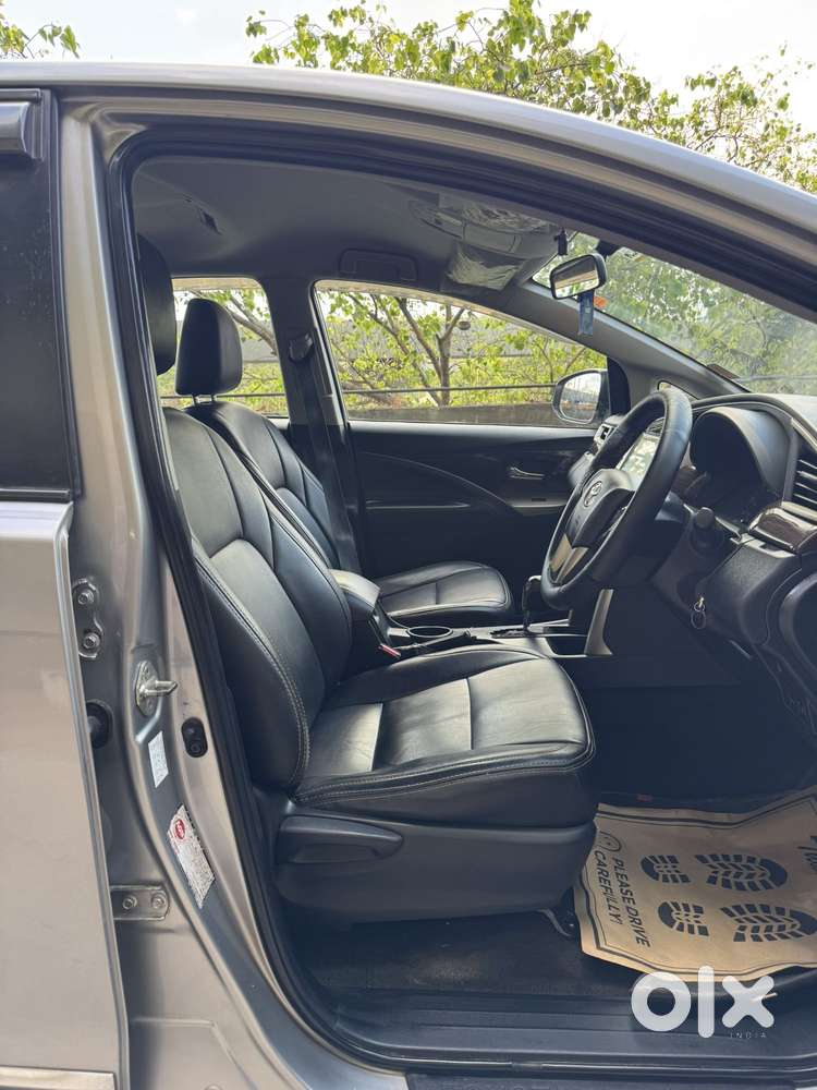 Toyota Innova Crysta 2.8 Gx At 8s, 2017, Diesel
