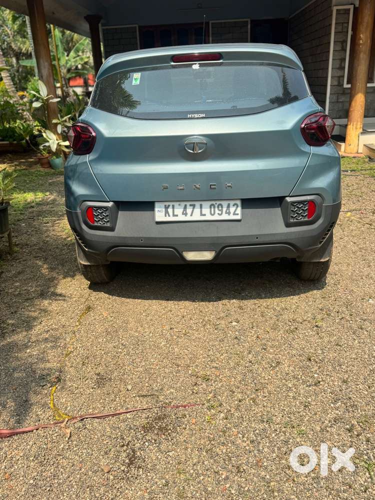 2022 Tata Punch Adventure