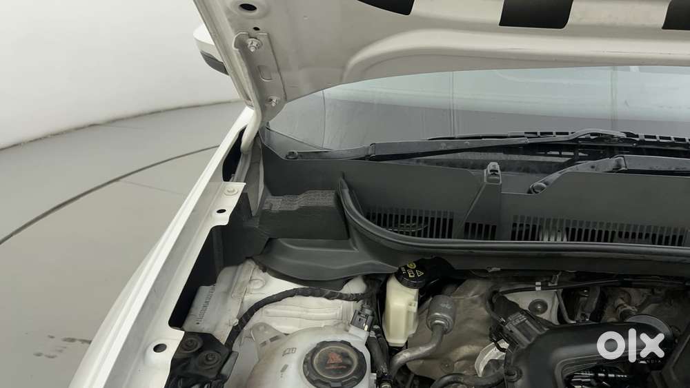 Volkswagen Taigun Topline 1.0 Tsi At (electric Seats), 2022, Petrol