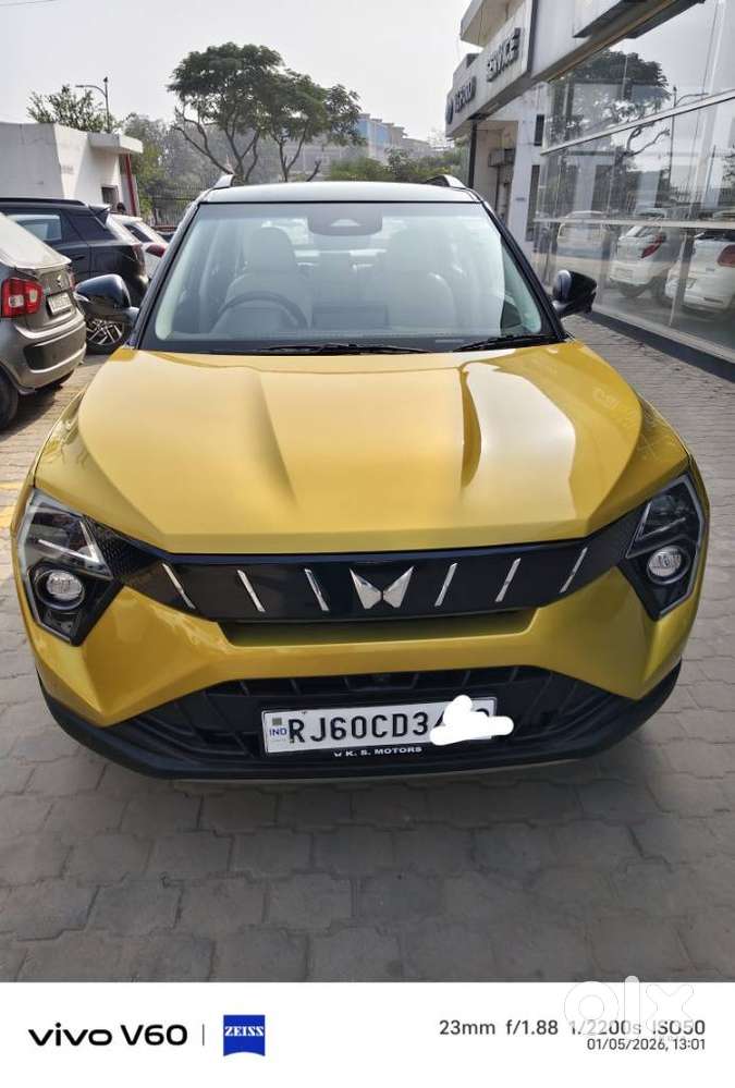 Mahindra Xuv 3xo Ax7l 1.2 Petrol At (pg), 2025, Petrol