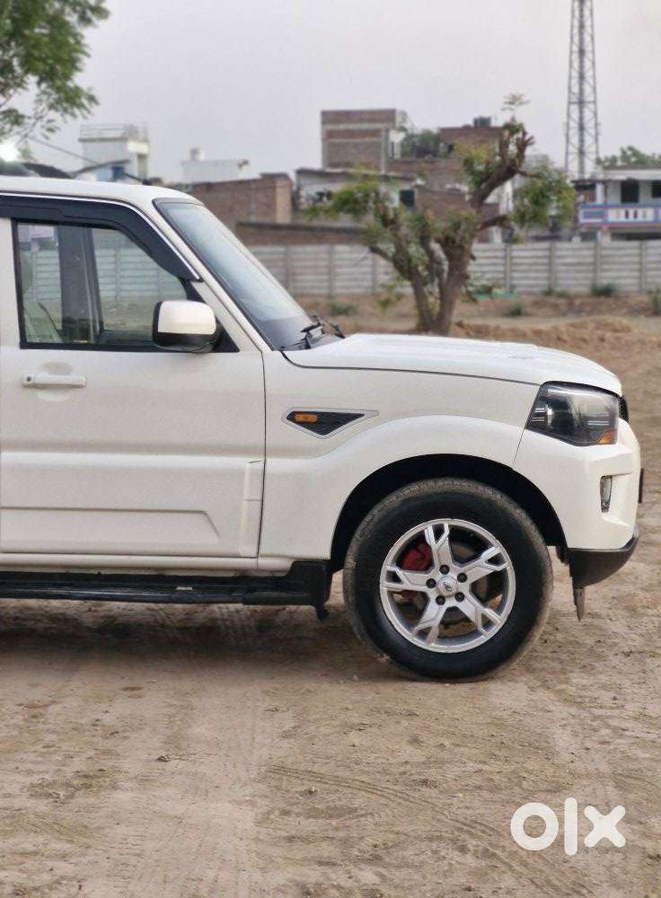 Mahindra Scorpio S8, 2017, Diesel