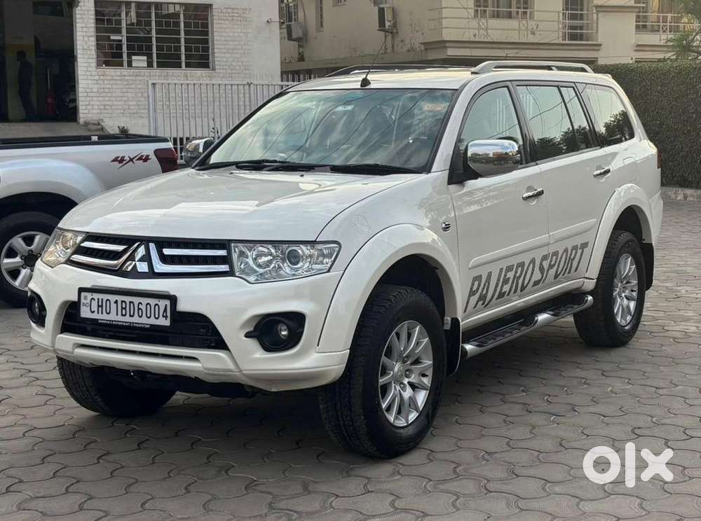 Mitsubishi Pajero Sport 2015 Diesel Well Maintained