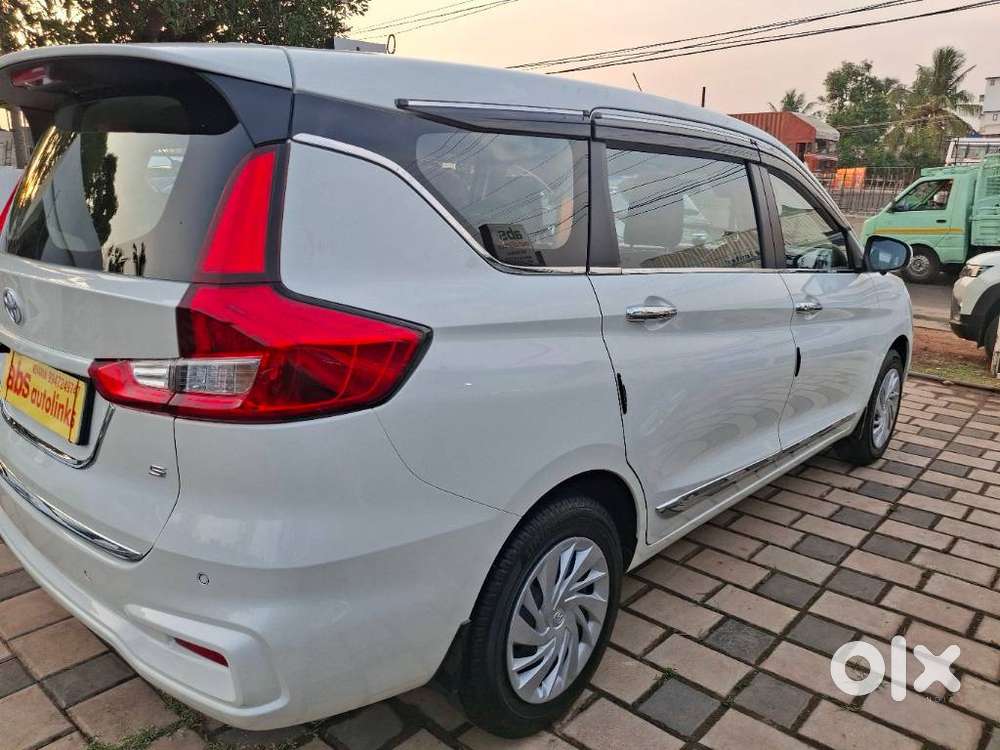 Toyota Rumion S Cng, 2026, Cng & Hybrids