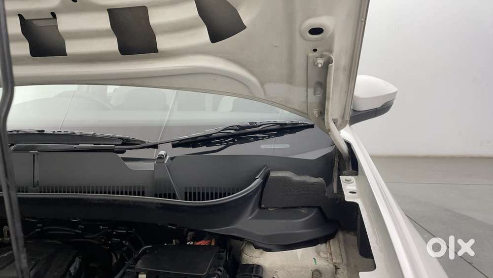 Volkswagen Taigun Topline 1.0 Tsi At (electric Seats), 2022, Petrol