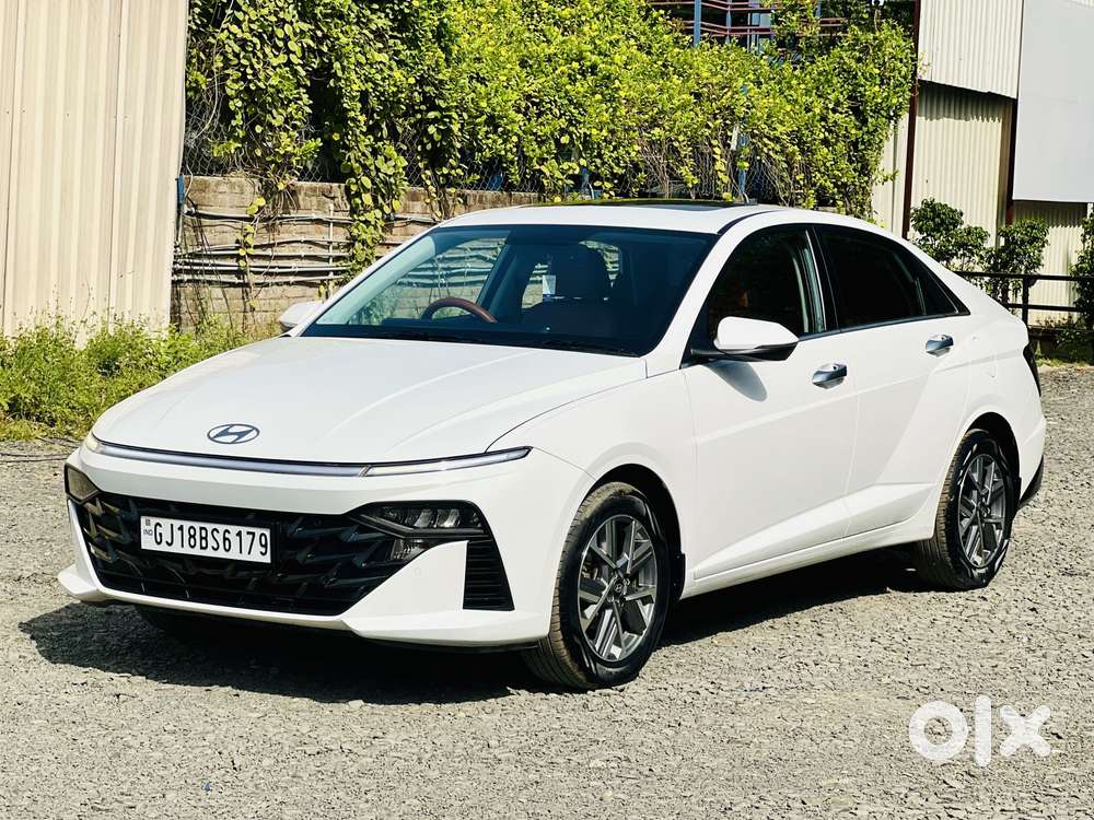 Hyundai Verna 1.5 Sx Petrol Mt, 2023, Petrol