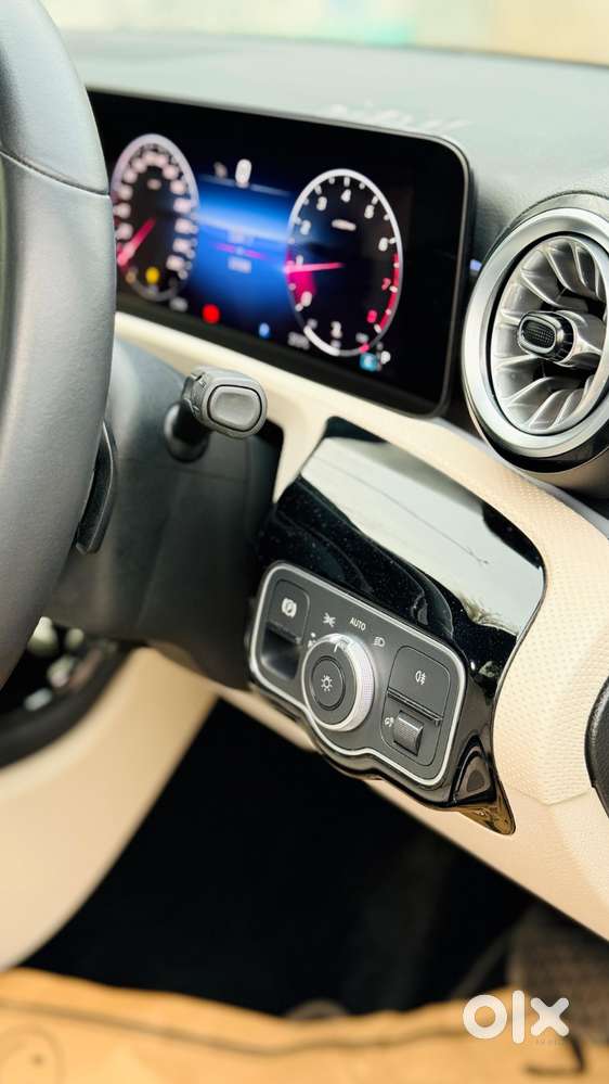 Mercedes-benz A-class Limousine 200, 2024, Petrol