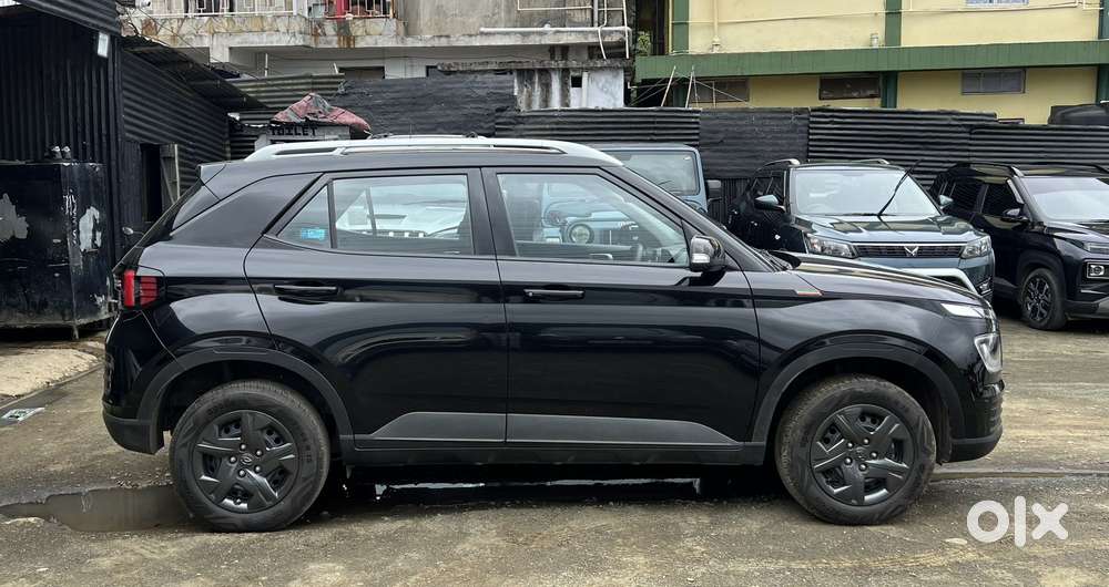 Hyundai Venue S (o) 1.2 Petrol Knight Edition, 2024, Petrol