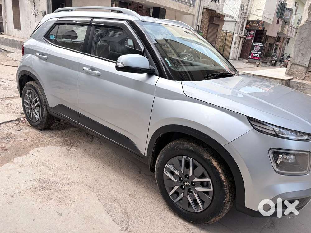 Hyundai Venue Sx Mt, 2022, Diesel