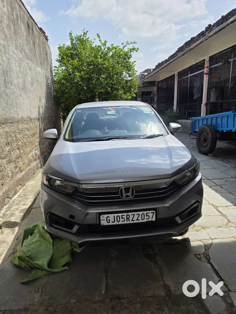 Honda Amaze 2025 Petrol + Cng