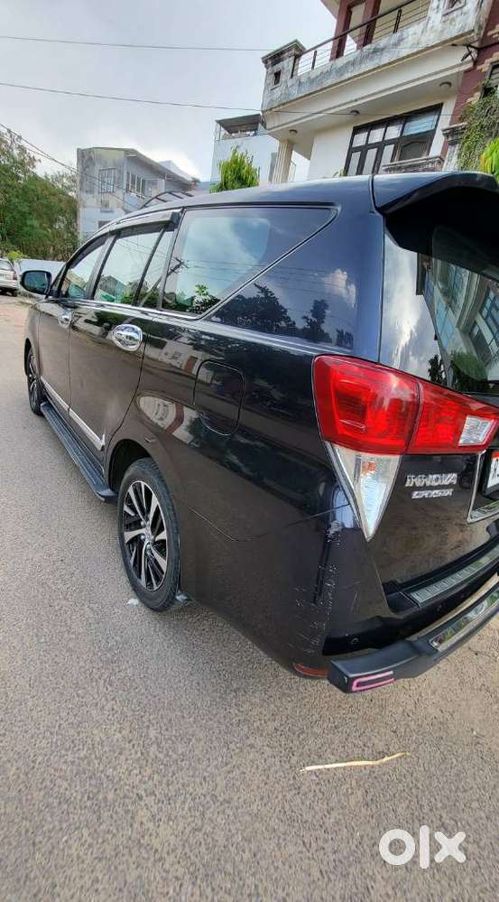 Toyota Innova Crysta [2020-ongoing] 2.4 Zx At 7 Str, 2022, Diesel