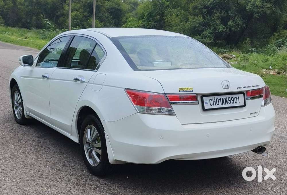 Honda Accord 2.4 Manual, 2012, Petrol