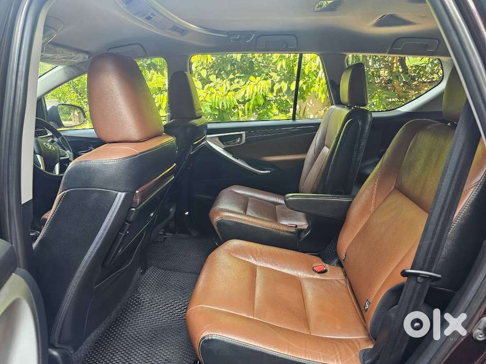 Toyota Innova Crysta 2.8z Automatic – Top-end Variant For Sale