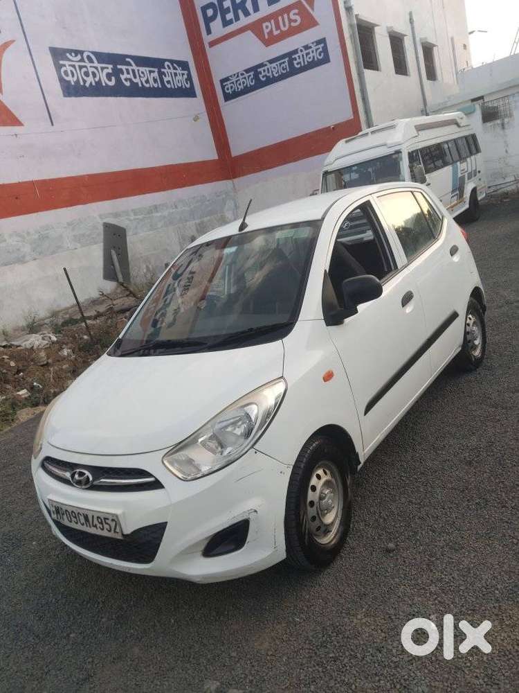 Hyundai I10 Sportz, 2013, Petrol