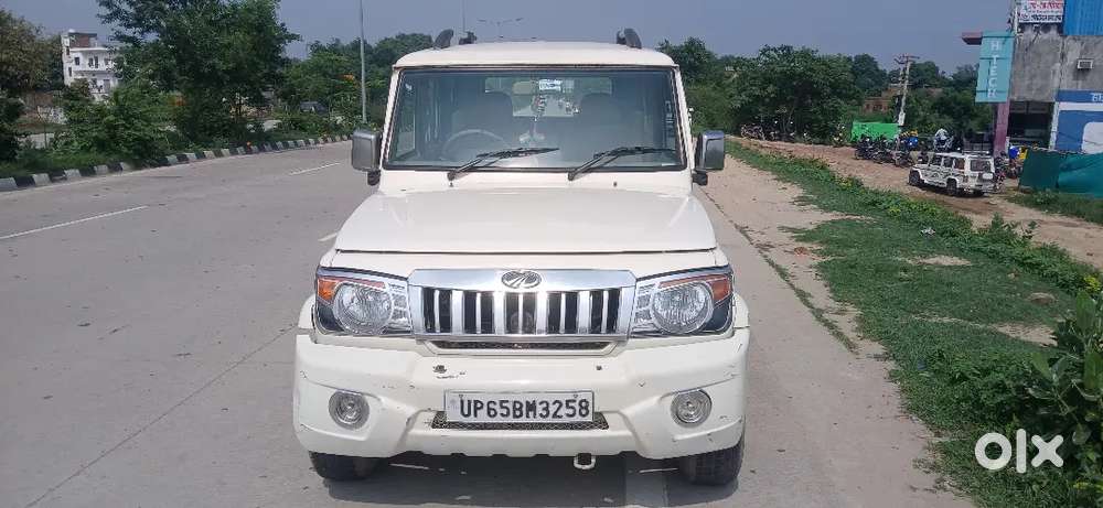 Mahindra Bolero Slx 2014 2027 जुलाई तक Insurence 1 Ownar गाड़ी में कोई