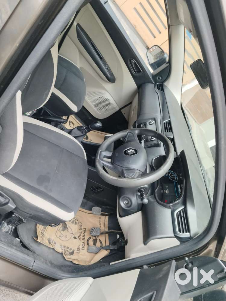 Renault Triber Rxl, 2022, Petrol