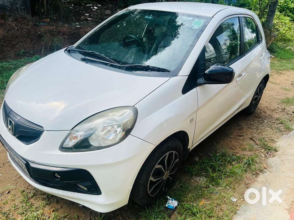 Honda Car 2014 Manual- Clean Vehicle
