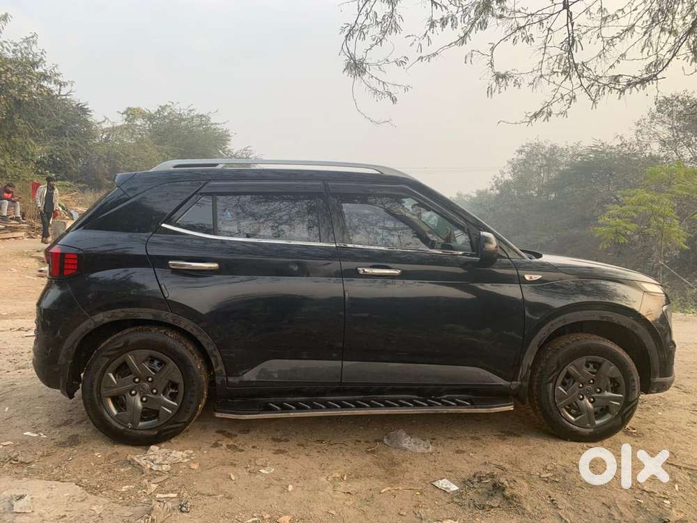 Hyundai Venue Mt 2025