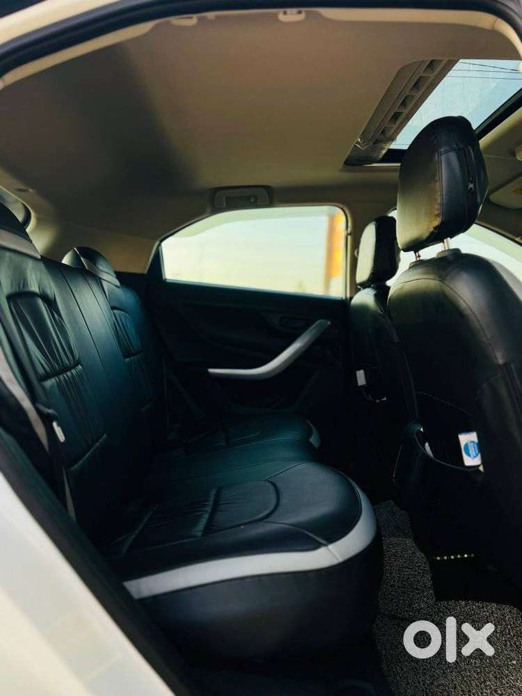 Tata Nexon 1.2 Revotron Xma Amt (s), 2022, Diesel