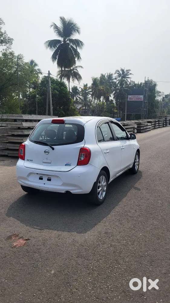 2017 Nissan Micra Xv Cvt Petrol 70000 Km Driven
