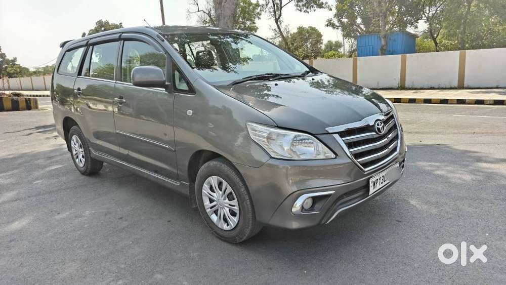 Toyota Innova 2.5 G (diesel) 7 Seater Bs Iv, 2012, Diesel