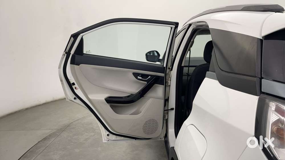 Tata Nexon 1.2 Revotron Xz Plus, 2021, Petrol