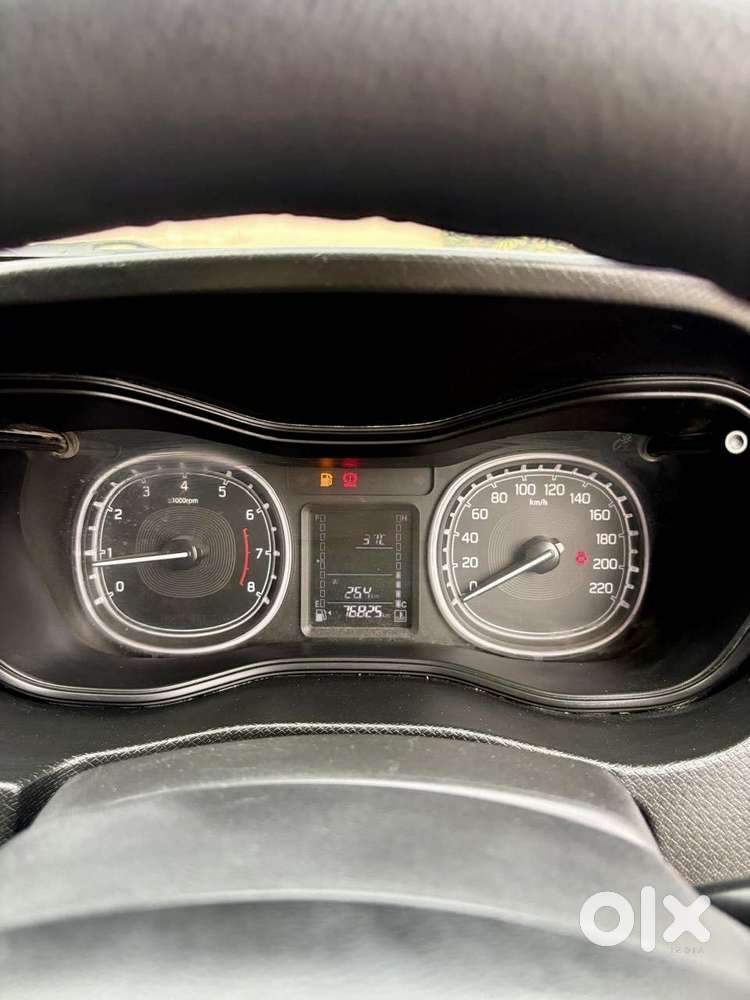 Maruti Suzuki Brezza 1.5 Zxi Smart Hybrid, 2021, Petrol