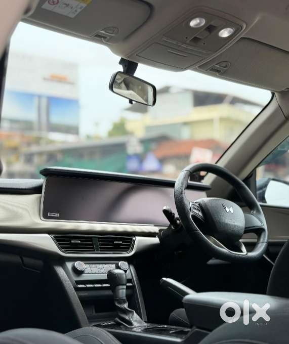 Mahindra Xuv700 2.2 Ax 5 Diesel At 7 Str, 2023, Diesel