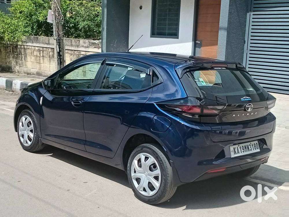 Tata Altroz 1.2 Xm Plus, 2023, Petrol