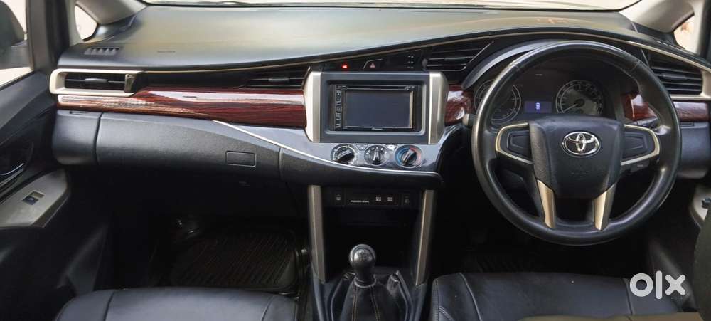 Toyota Innova Crysta 2.4 G Mt, 2017, Diesel