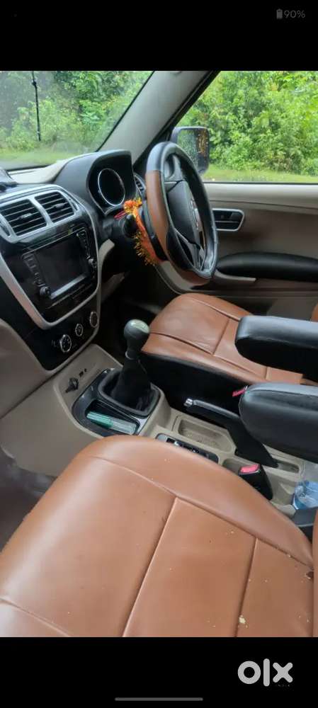 Mahindra Tuv 300 2018