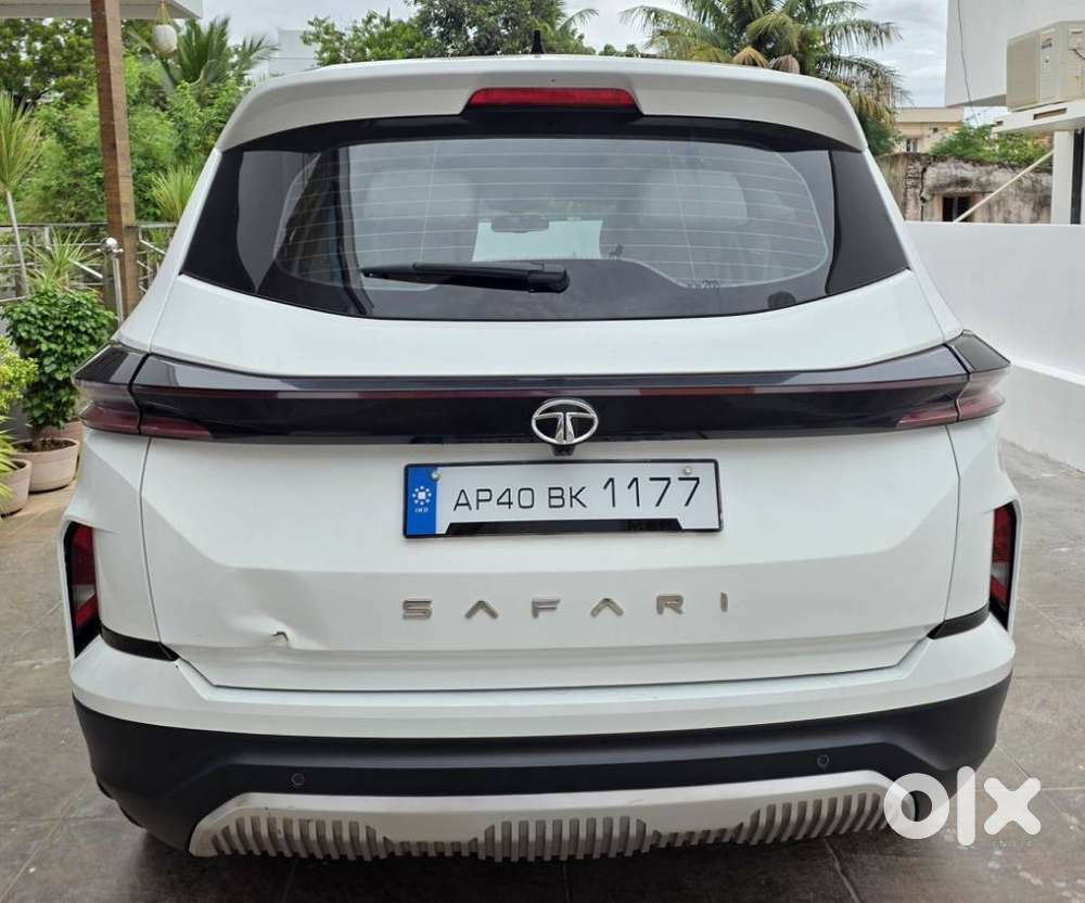 Tata Safari Accomplished Plus 6 Str Dual Tone, 2023, Diesel