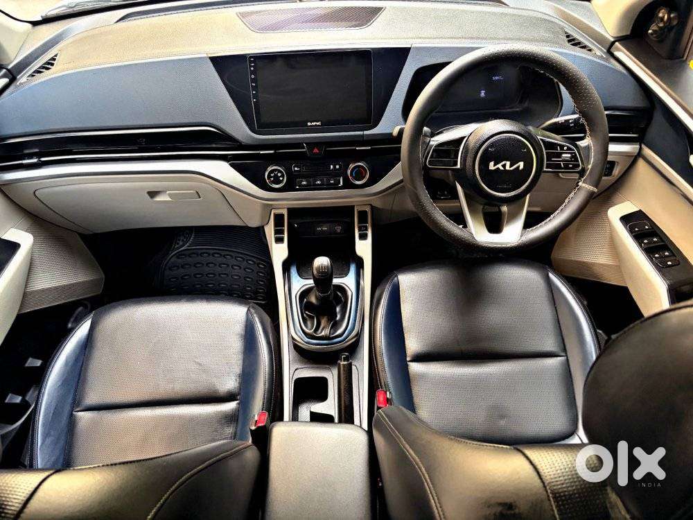 Kia Carens 1.4 Premium Turbo 7 Str, 2022, Petrol
