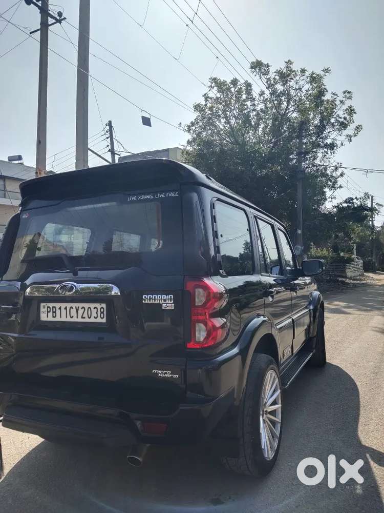 Mahindra Scorpio Classic 2021 Diesel Variant