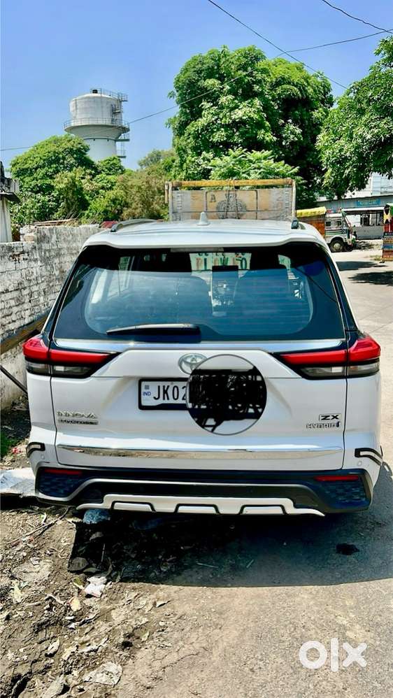 Toyota Innova Hycross 2023 Petrol 49150 Km Driven