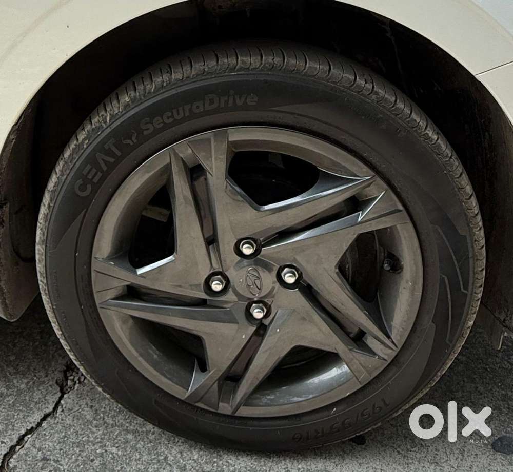 Hyundai I20 Sportz 1.2 Ivt, 2022, Petrol