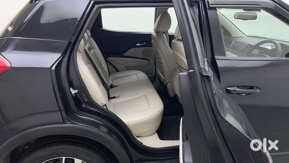 Mahindra Xuv300 W8 Option, 2019, Petrol