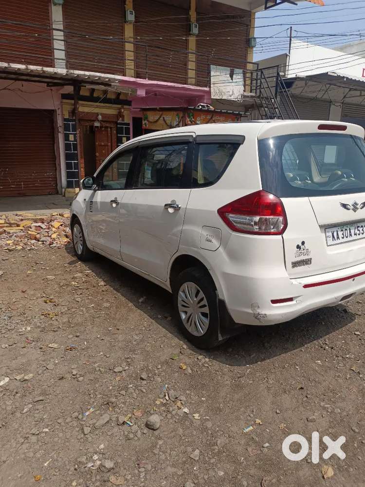 Maruti Suzuki Ertiga 2015 Diesel 290000 Km Driven