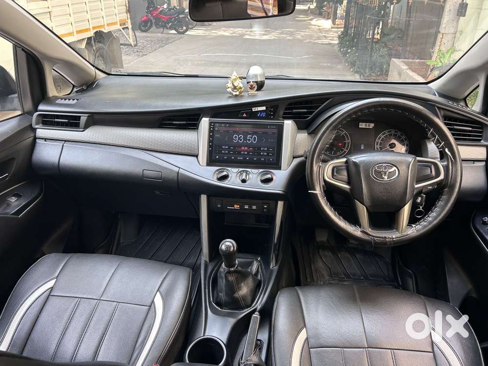 Toyota Innova Crysta 2.4 G Mt 7 Str, 2017, Diesel