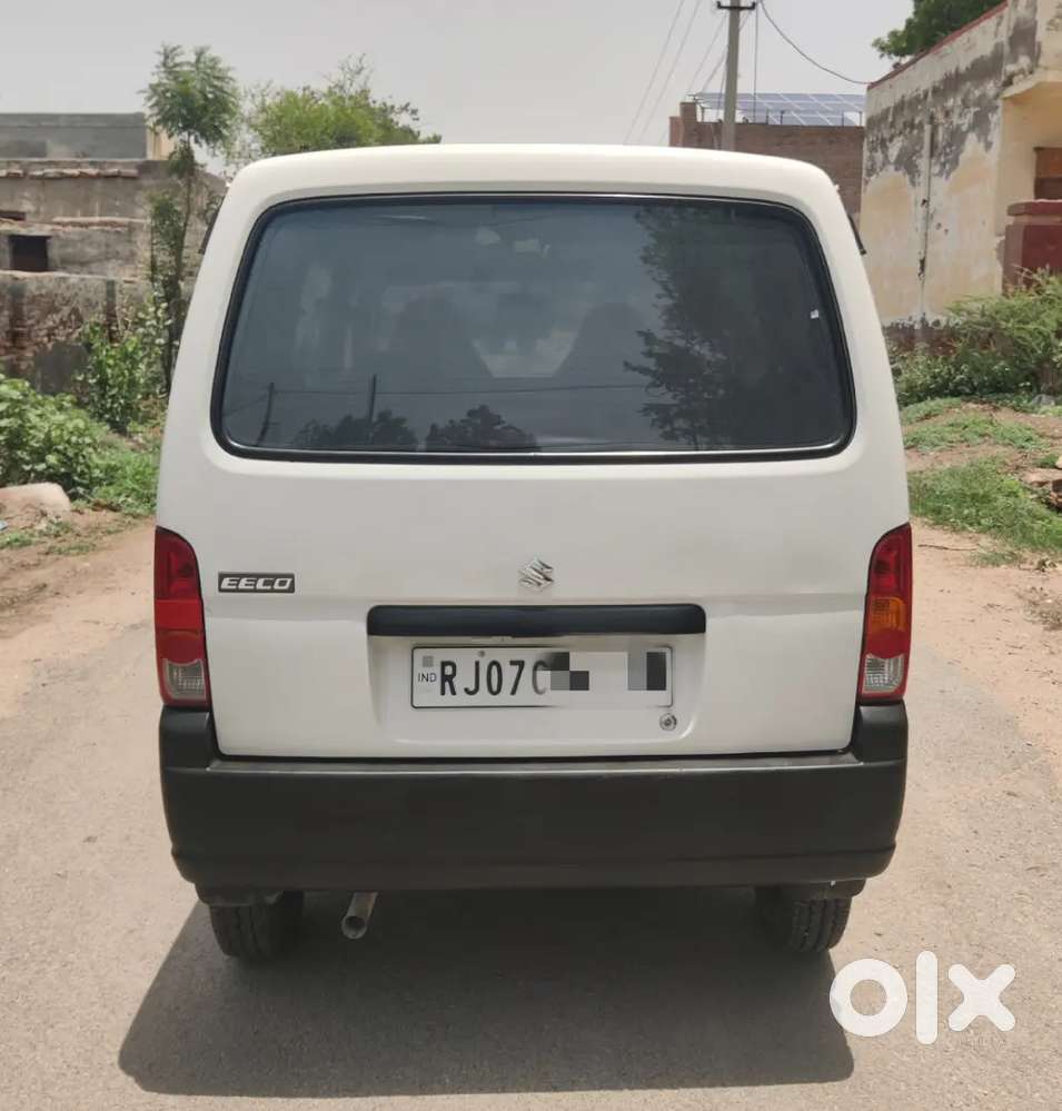 Maruti Eeco 2024 Petrol 35700 Km Good Show Room  New Car Condition
