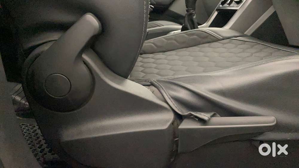 Skoda Kushaq 1.0 Tsi Ambition, 2022, Petrol