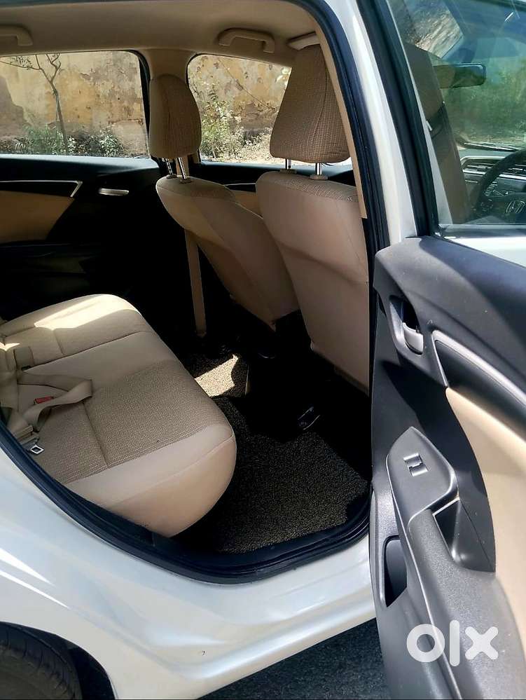 Honda Jazz V Mt Privilege, 2016, Petrol