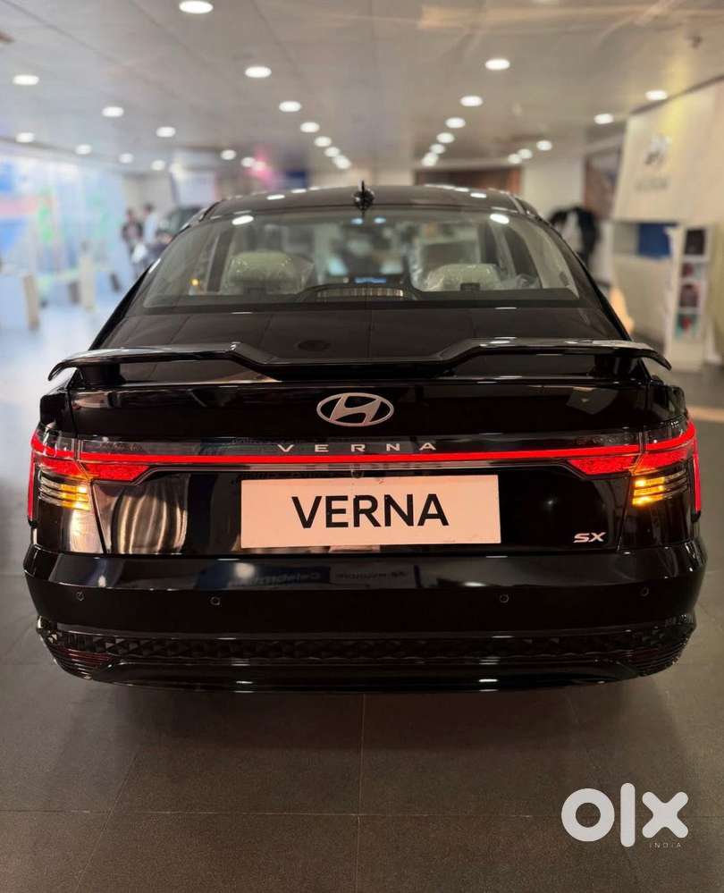 Hyundai Verna 1.5 Sx Vtvt Ivt, 2023, Petrol