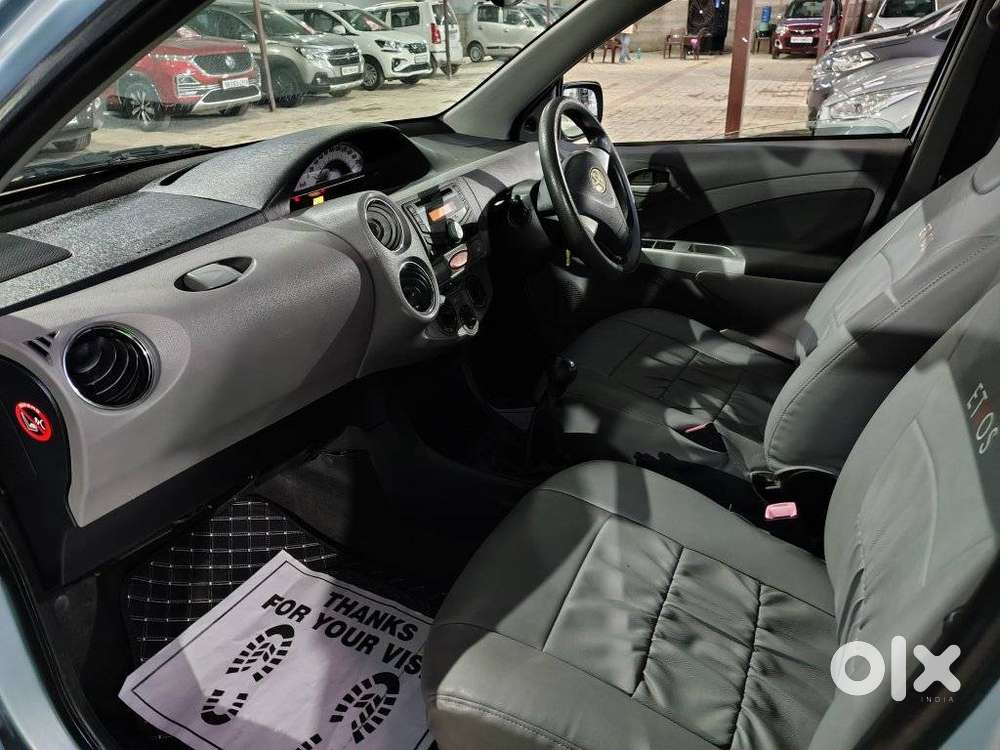 Toyota Etios 2010-2012 V, 2011, Petrol