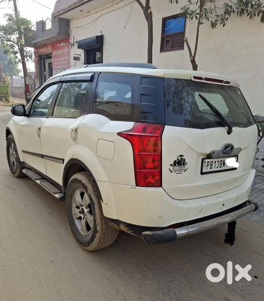 Mahindra Xuv500 2013 Diesel 102500 Km Driven